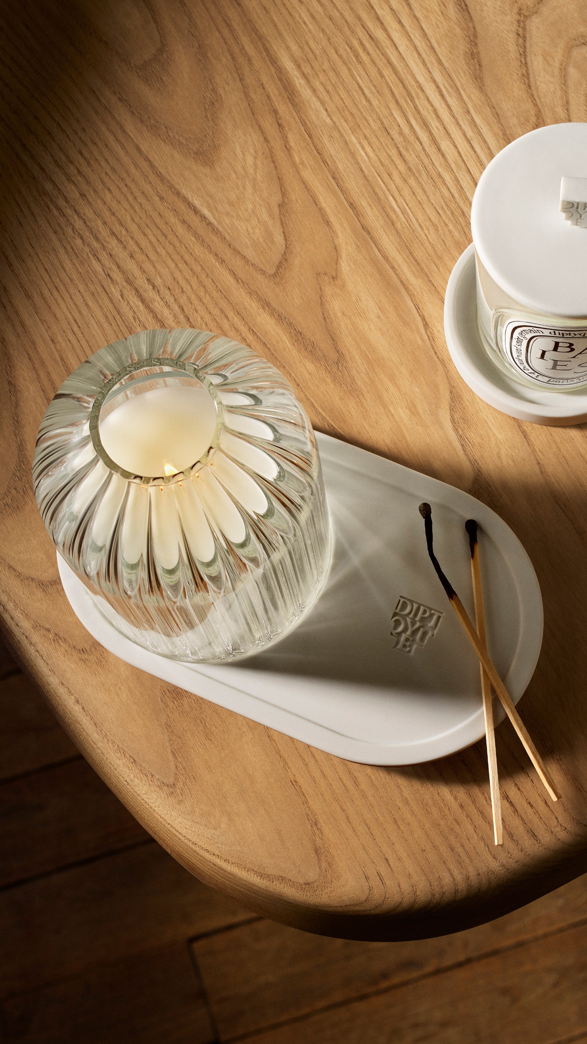 Ribbed Candle Holder with Oval Tray - For classic candles – Diptyque