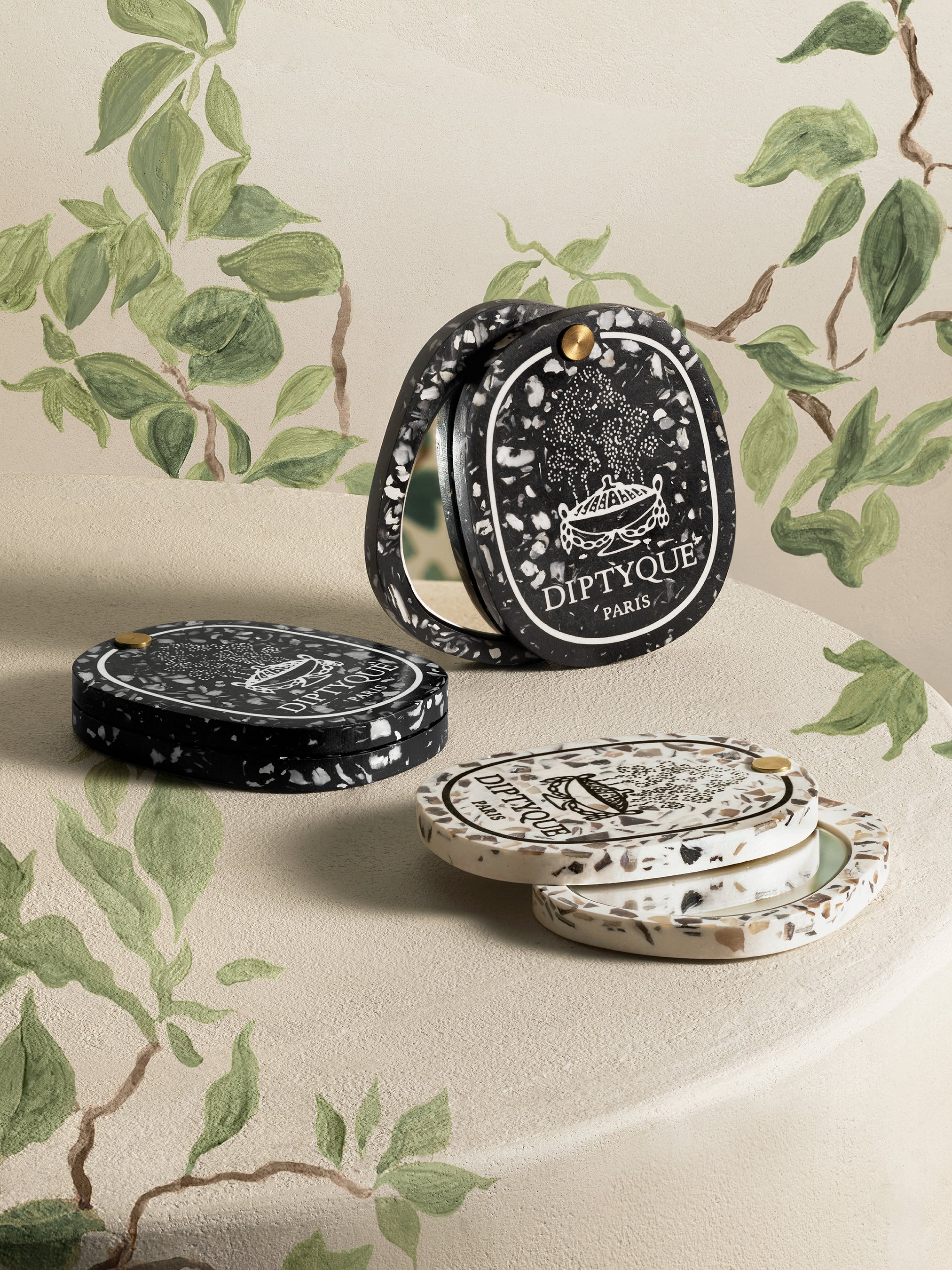 Bathroom accessories – Diptyque