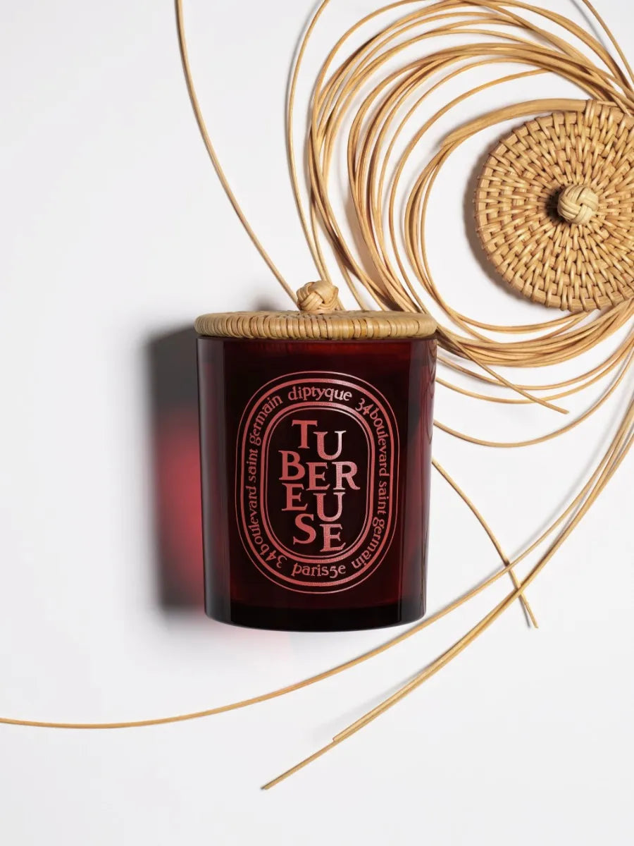 Tubéreuse (Tuberose) - Mittelgroße Kerze und Deckel aus geflochtenem Rattan