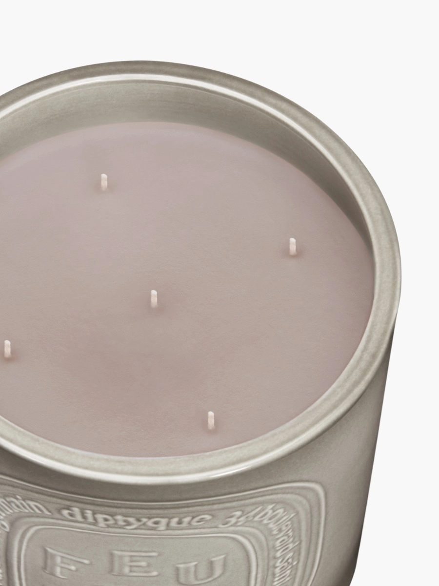 Baies (Berries) - Taper candle with branded oval base